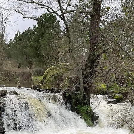 Semesterbostad Casa Dos Moinhos De Aveia