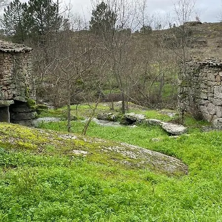 Semesterbostad Casa Dos Moinhos De Aveia Alverca da Beira