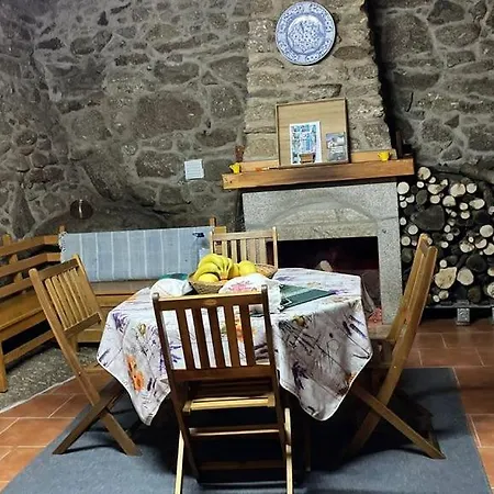 Semesterbostad Casa Dos Moinhos De Aveia Alverca da Beira