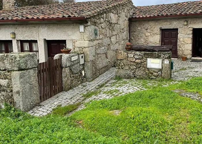 Casa Dos Moinhos De Aveia Dom wakacyjny Alverca da Beira